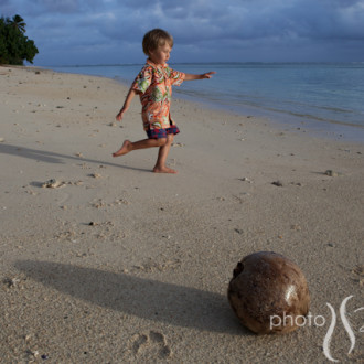 My Treasure Chest goes to the Cook Islands (with 28 family members)